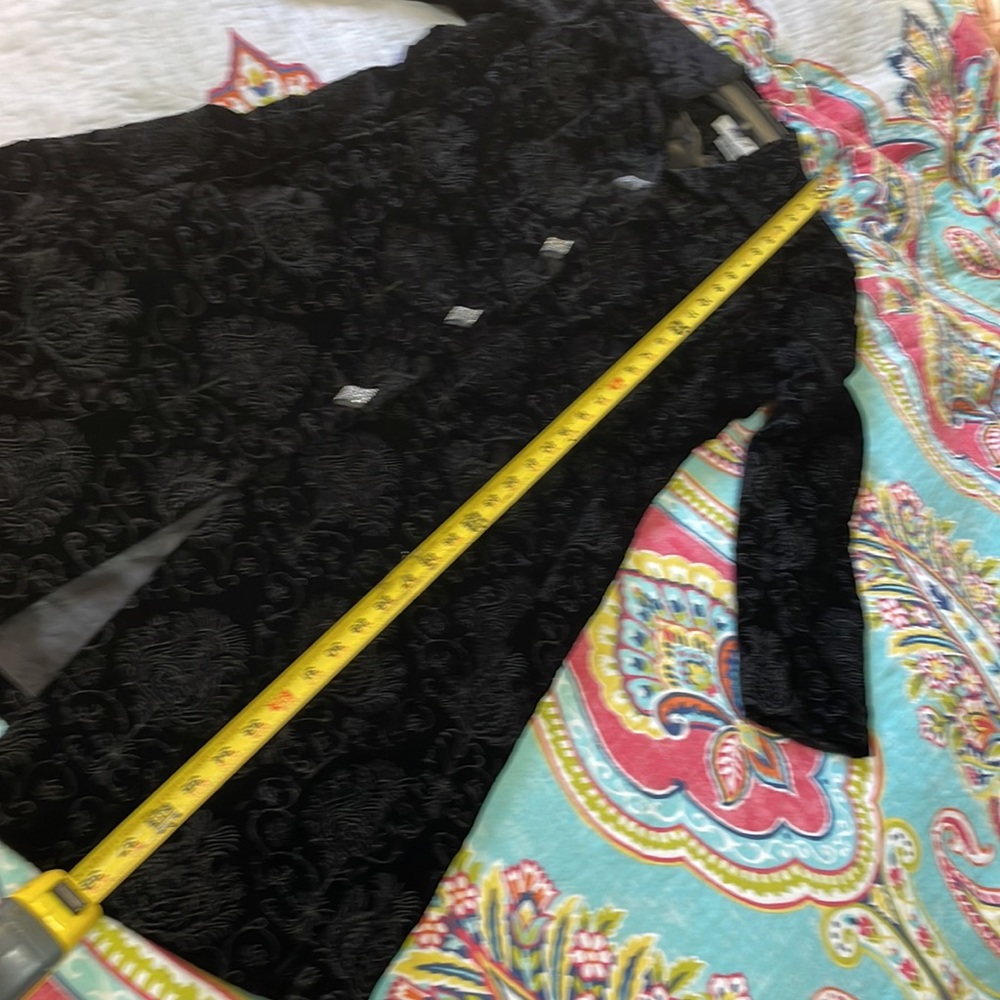 Aris , a burnout, silk velvet tapestry jacket or opera coat with jeweled buttons - Picture 10 of 10